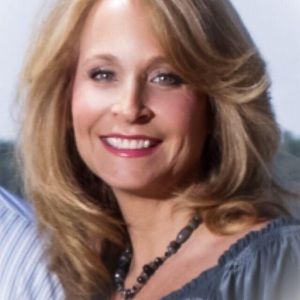 Meet your Posher, Traci